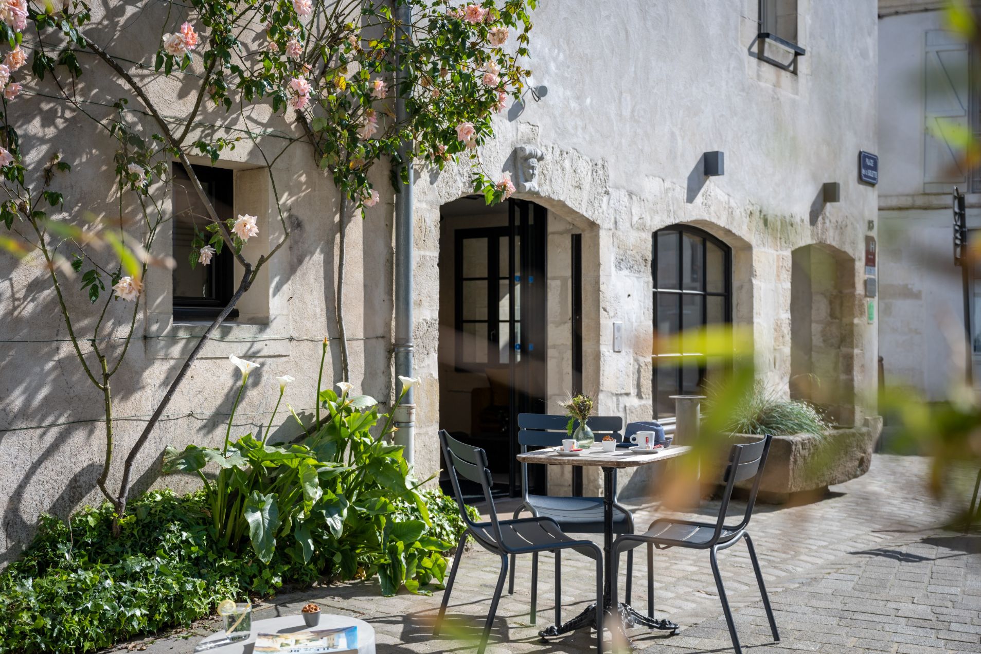 2 Le Saint Nicolas Hotel La Rochelle Terrasse